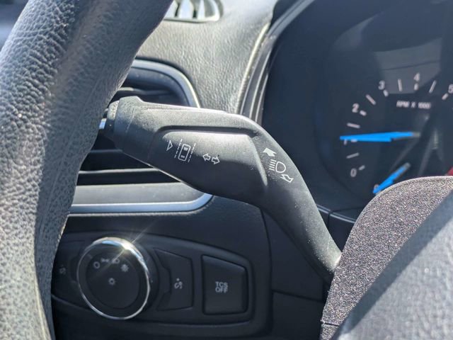 Used 2020 Ford Edge SE FWD image 27