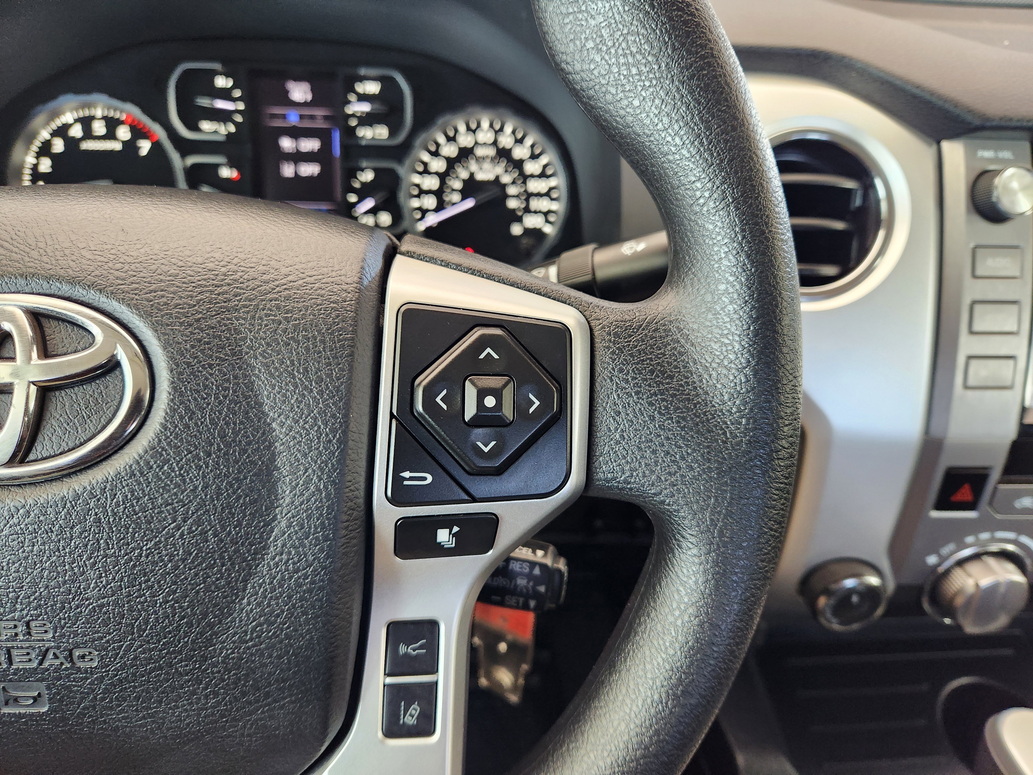 Used 2019 Toyota Tundra SR5 image 31