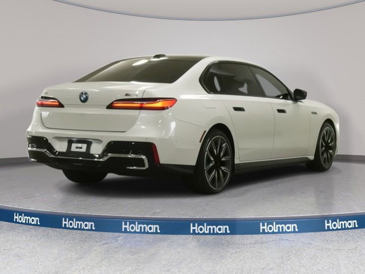 Certified 2024 BMW i7 M70 image 6