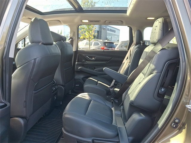 Used 2025 Subaru Ascent Bronze Edition w/ Onyx Package image 11