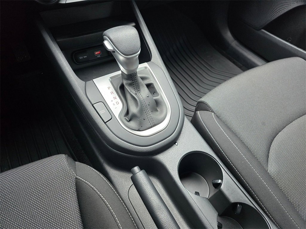Used 2022 Kia Forte LXS image 21