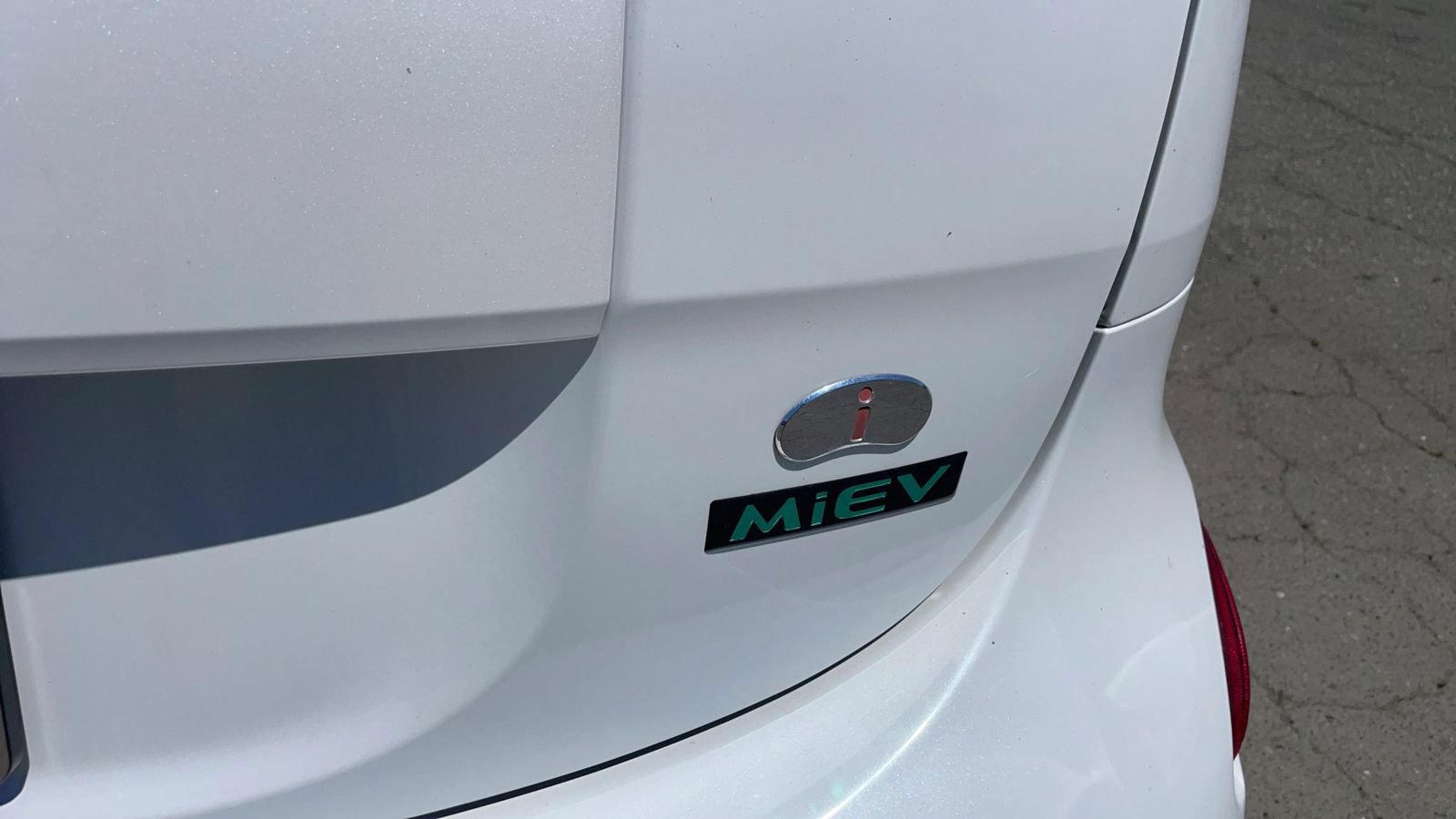 Used 2012 Mitsubishi i ES RWD image 44