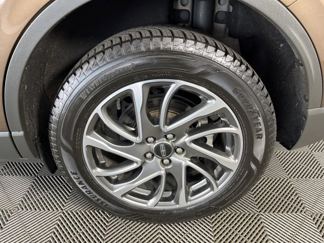 Used 2022 Lincoln Corsair AWD w/ Equipment Group 101A image 11