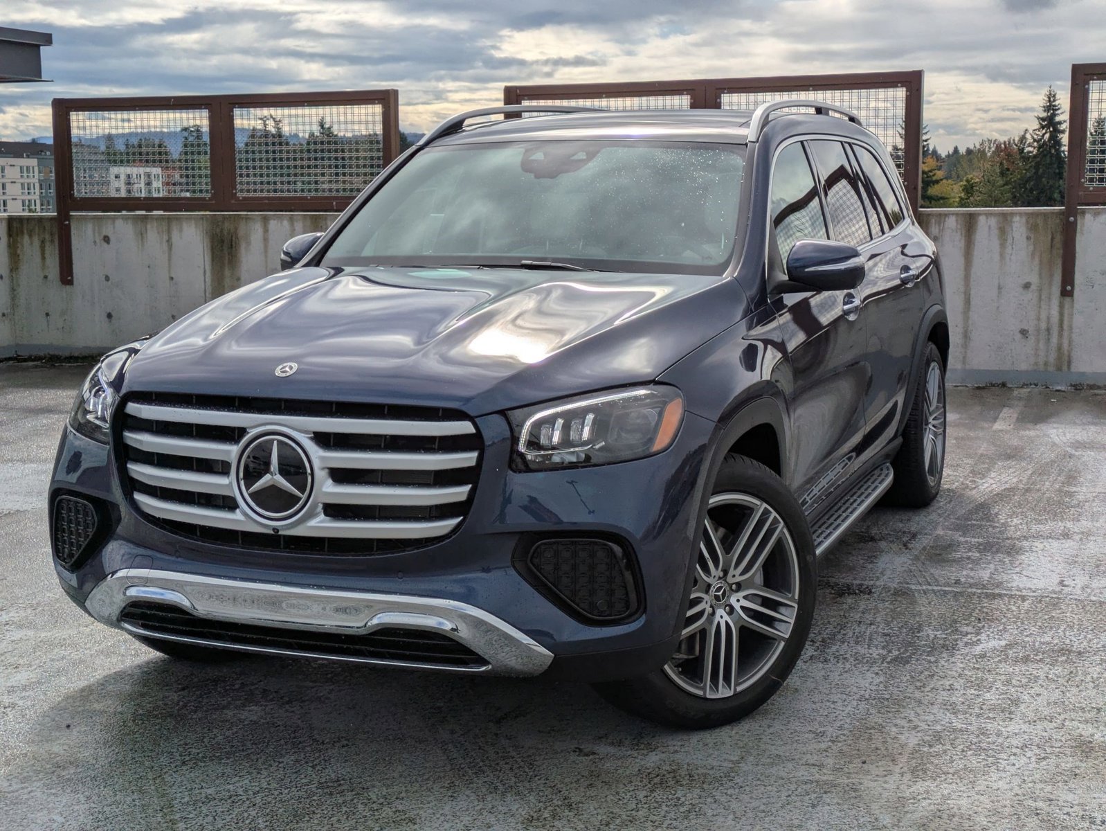 Certified 2026 Mercedes-Benz GLS 450 4MATIC image 1