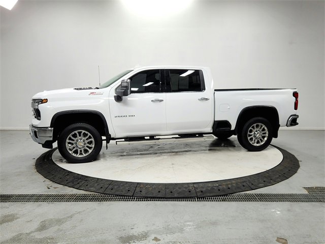 Used 2025 Chevrolet Silverado 2500 LTZ w/ LTZ Premium Package image 4