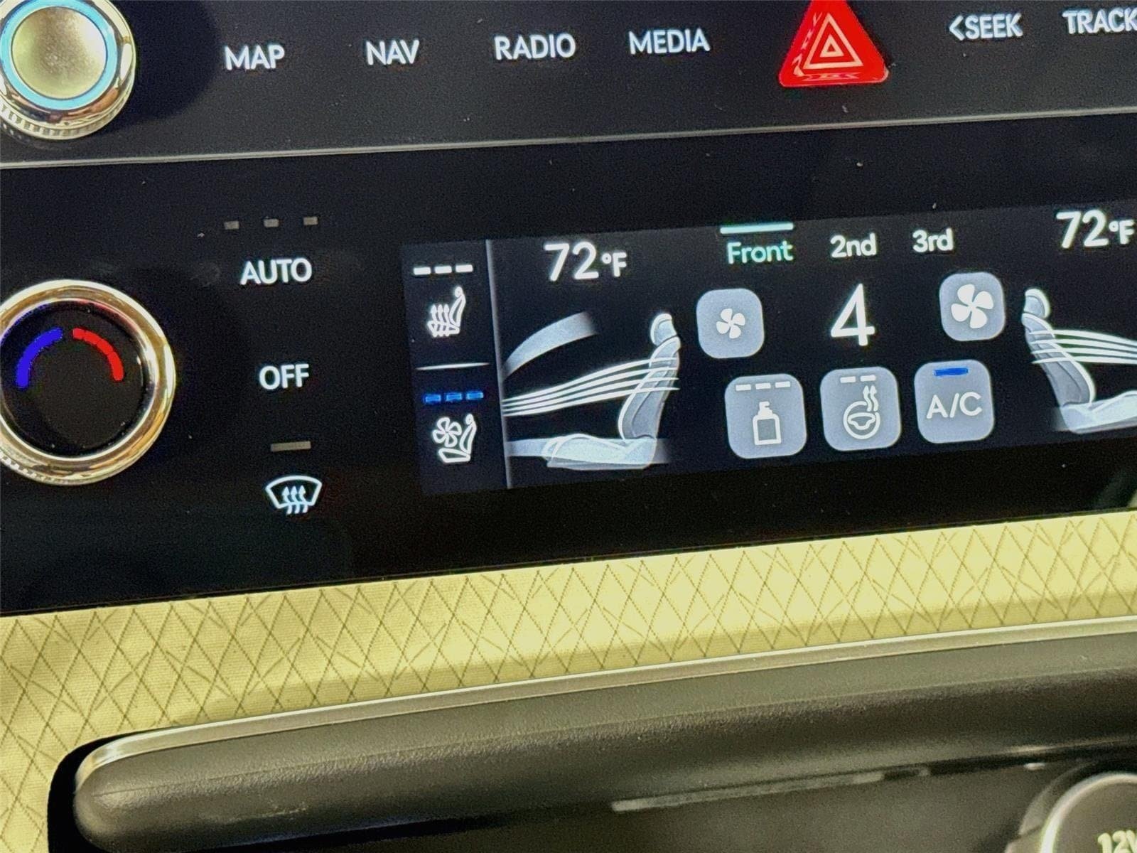 New 2027 Genesis GV80 2.5T Prestige AWD/4WD image 23