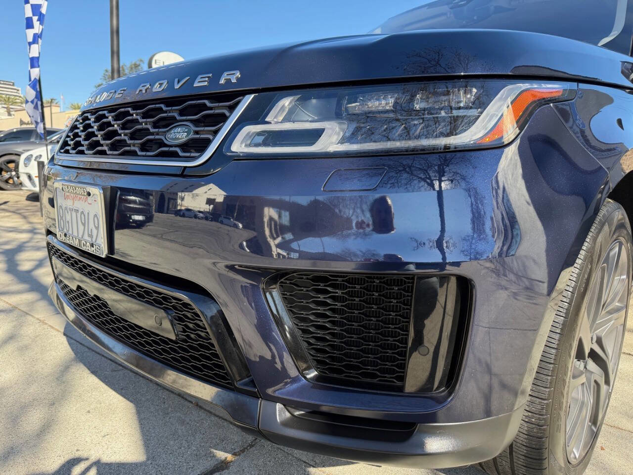 Used 2019 Land Rover Range Rover Sport SE image 16