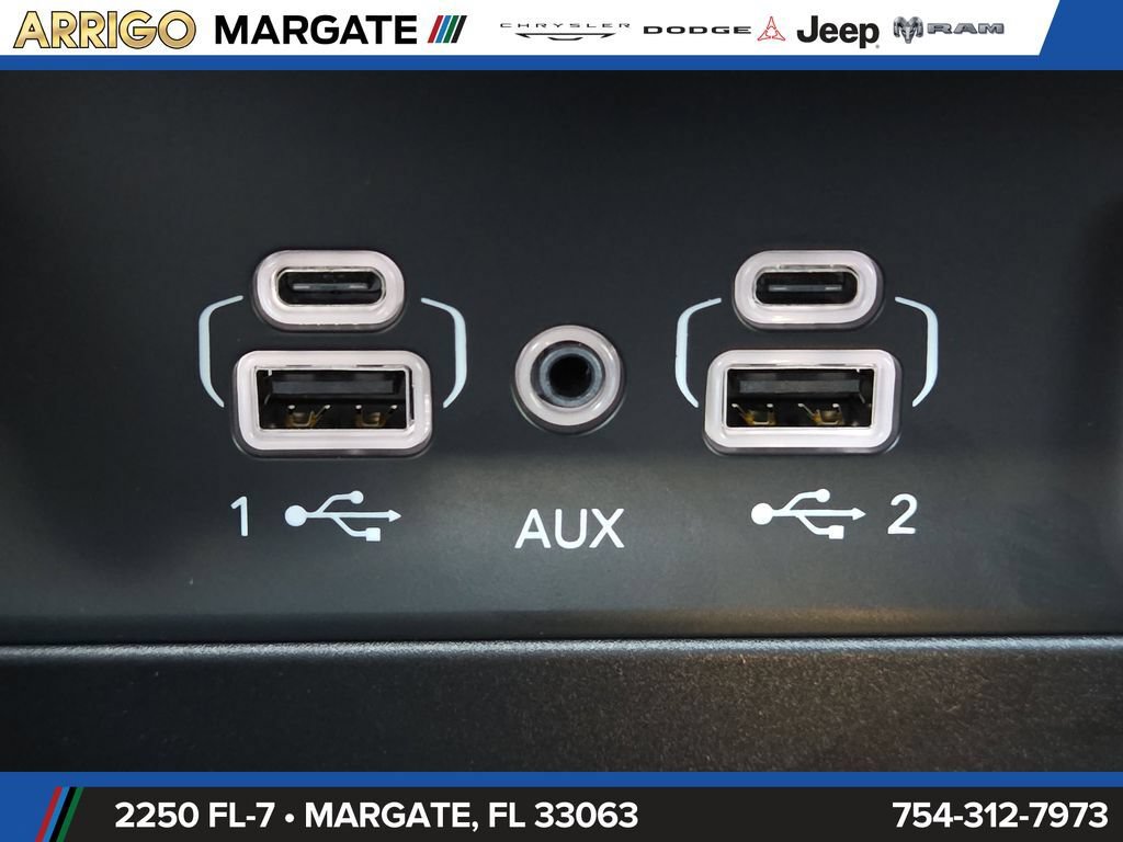 New 2025 Jeep Grand Cherokee L Limited w/ Trailer Tow Package AWD/4WD image 25