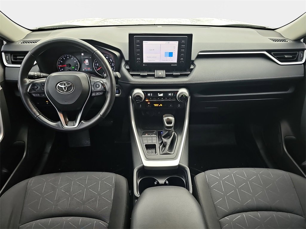 Used 2020 Toyota RAV4 XLE image 9