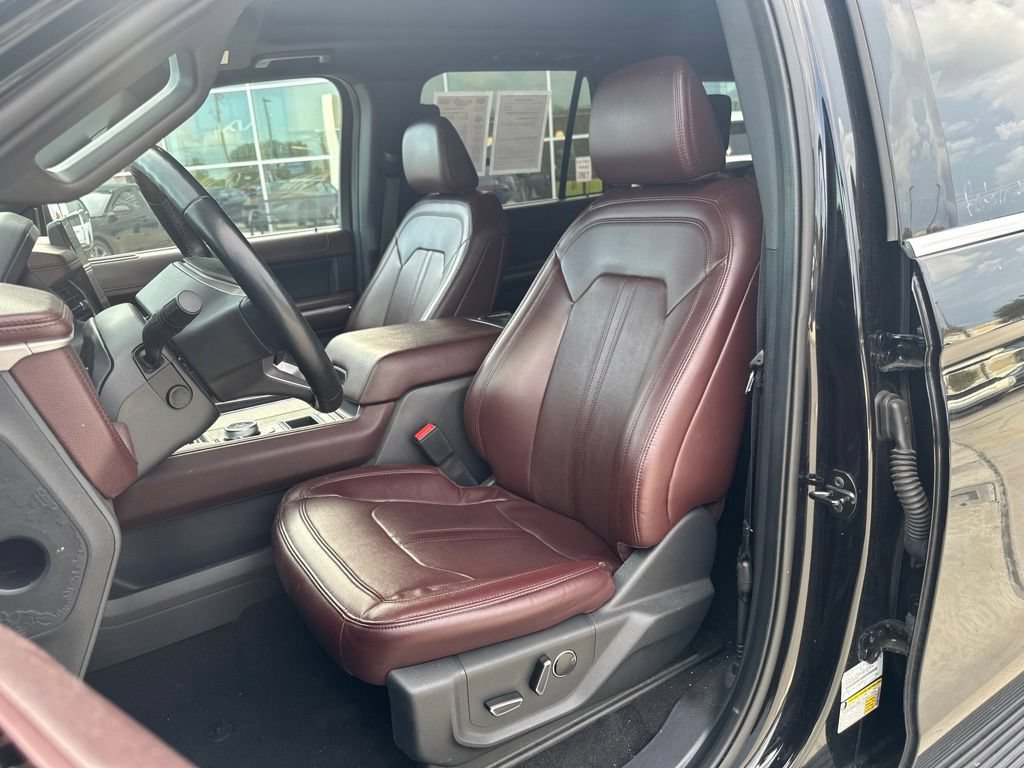 Used 2024 Ford Expedition Max Limited RWD image 12