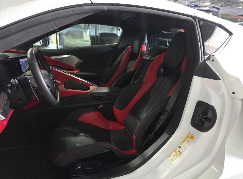 Used 2023 Chevrolet Corvette Stingray Premium Cpe w/ Z51 Performance Package RWD image 7