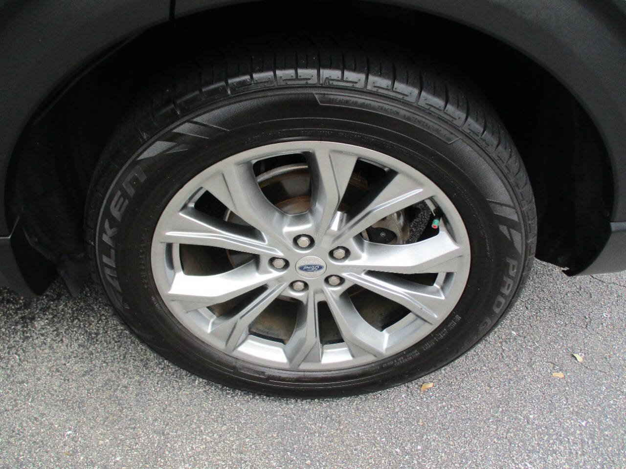 Used 2021 Ford Explorer Limited w/ Equipment Group 301A RWD image 39