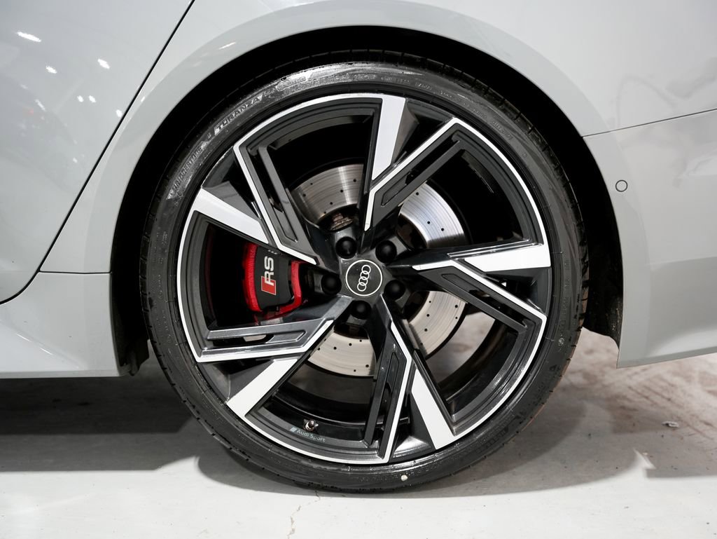 Used 2021 Audi RS 6 w/ Carbon Optic Package AWD/4WD image 39