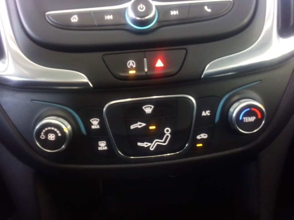 Used 2022 Chevrolet Equinox LT image 11