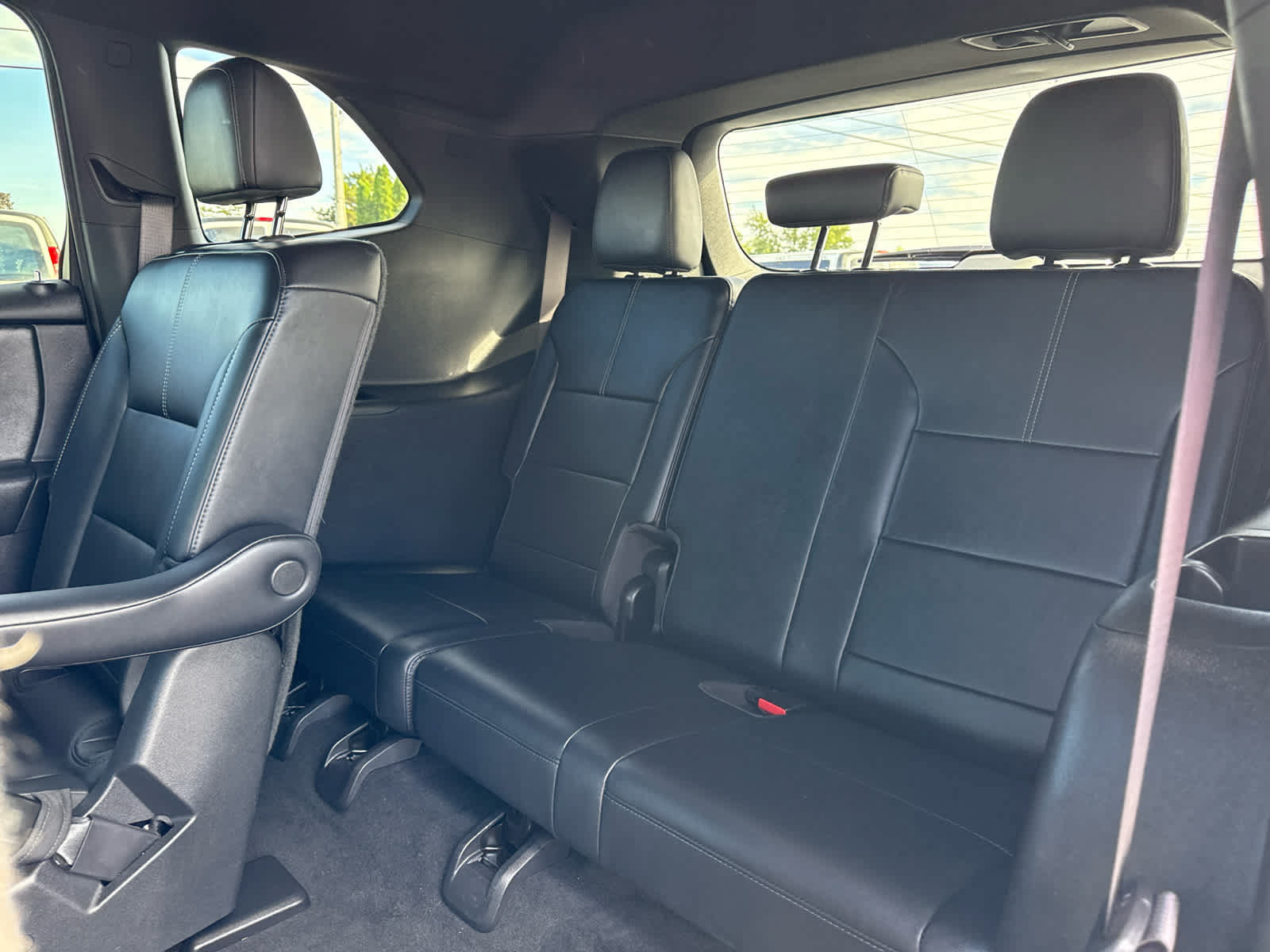 Certified 2025 GMC Acadia Elevation w/ Elevation Premium Package FWD image 23