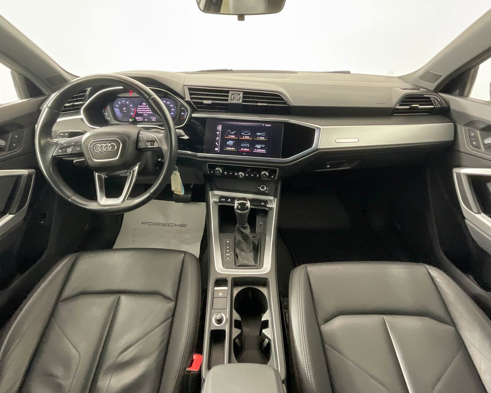 Used 2020 Audi Q3 2.0T Premium image 12