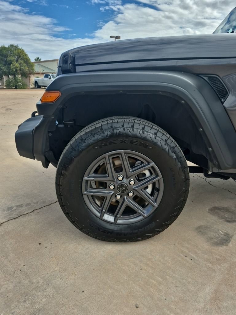 Certified 2024 Jeep Wrangler Sport S AWD/4WD image 9