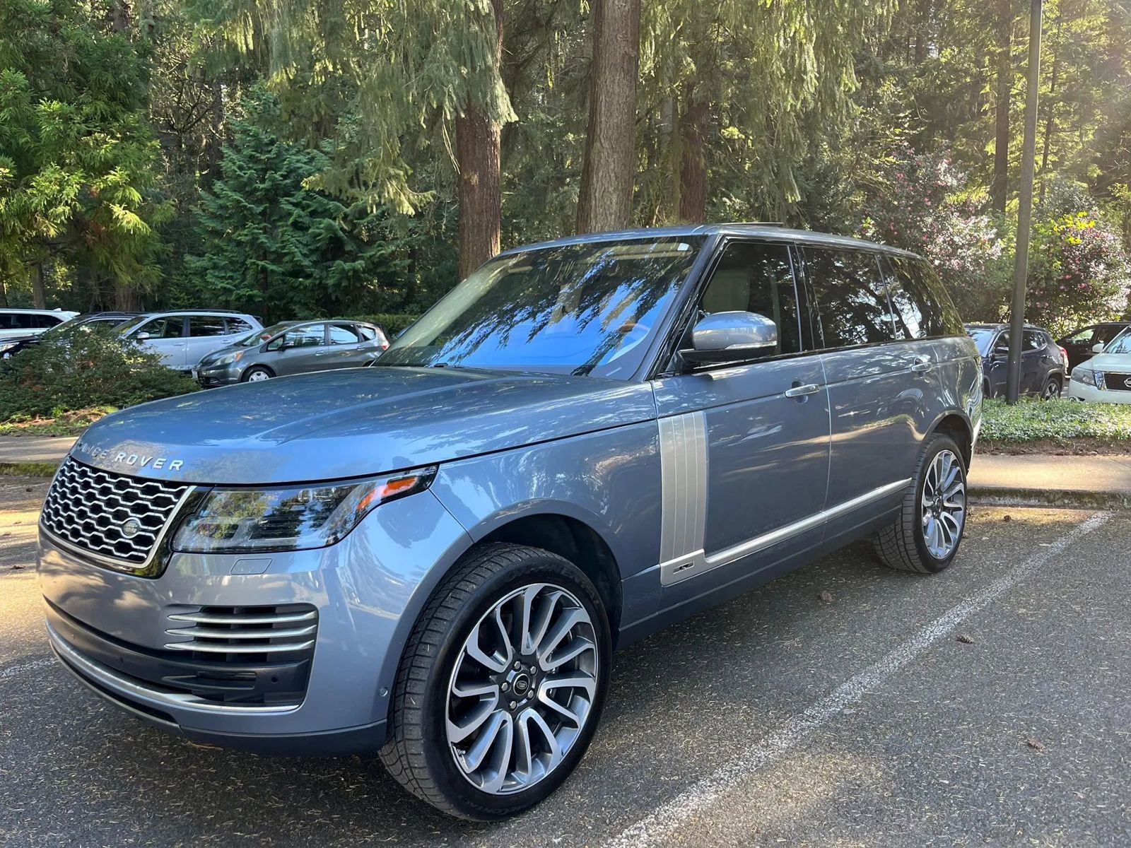 Used 2019 Land Rover Range Rover Long Wheelbase Autobiography AWD/4WD image 2