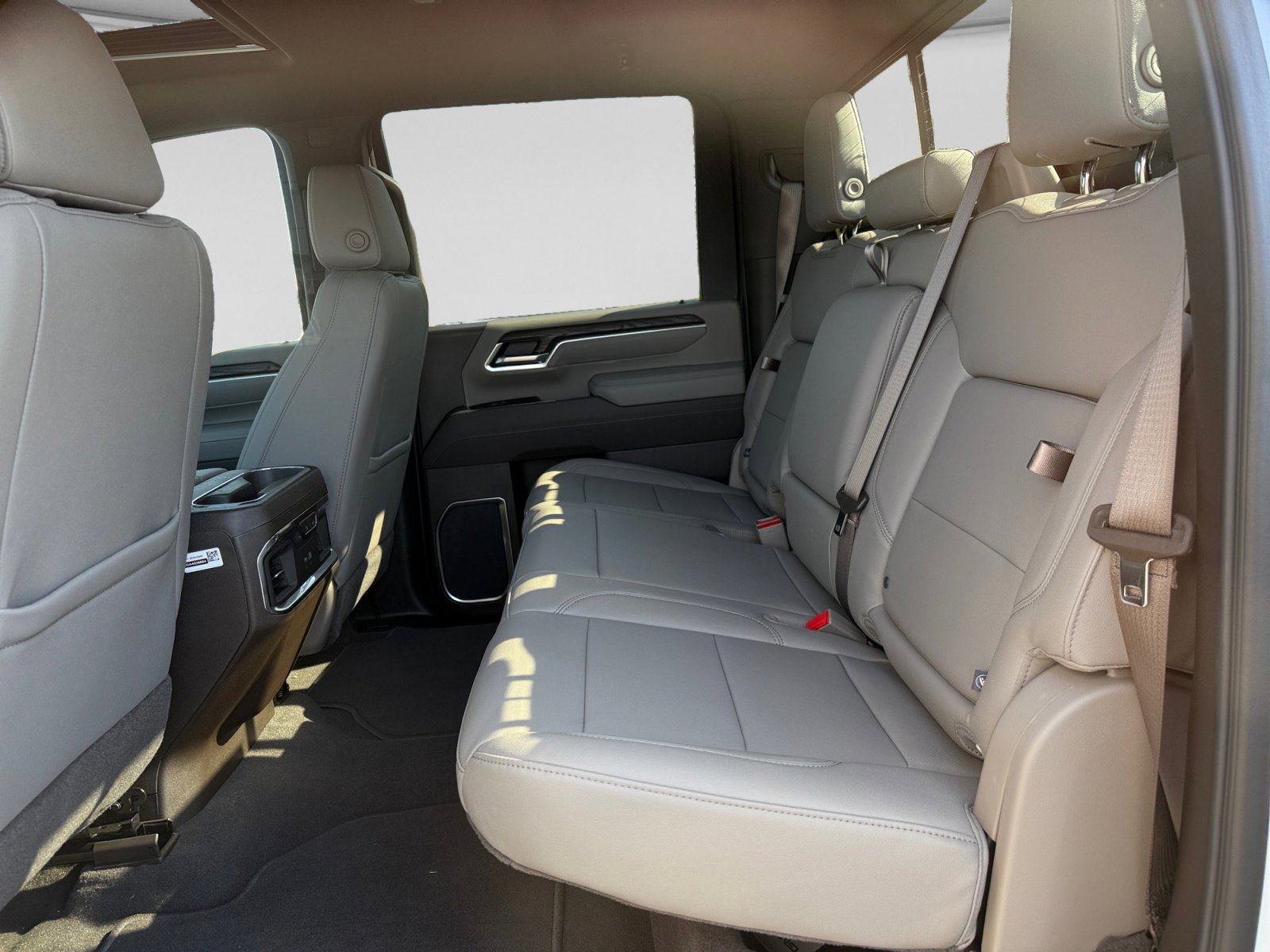 New 2026 GMC Sierra 2500 SLT w/ SLT Premium Package image 17