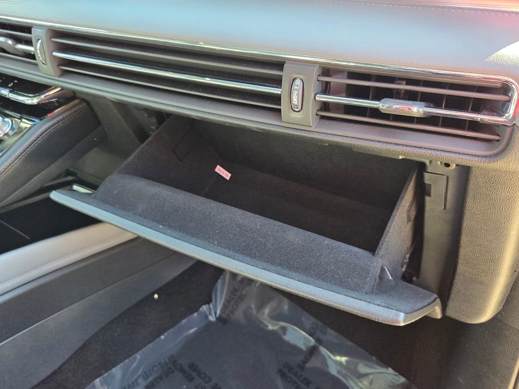 Used 2022 Lincoln Corsair Reserve w/ Equipment Group 201A image 22