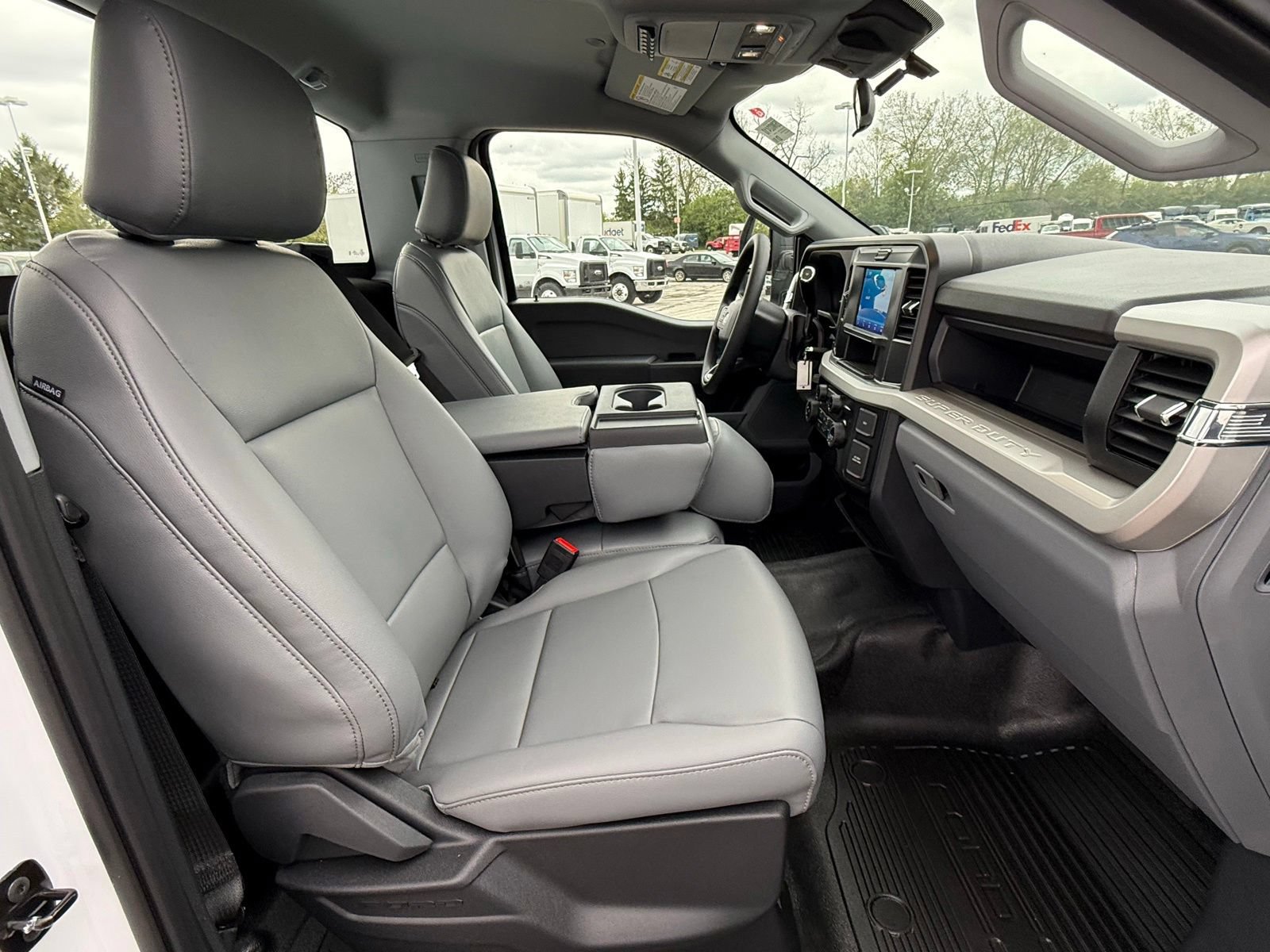 New 2026 Ford F550 4x4 Regular Cab Super Duty image 18