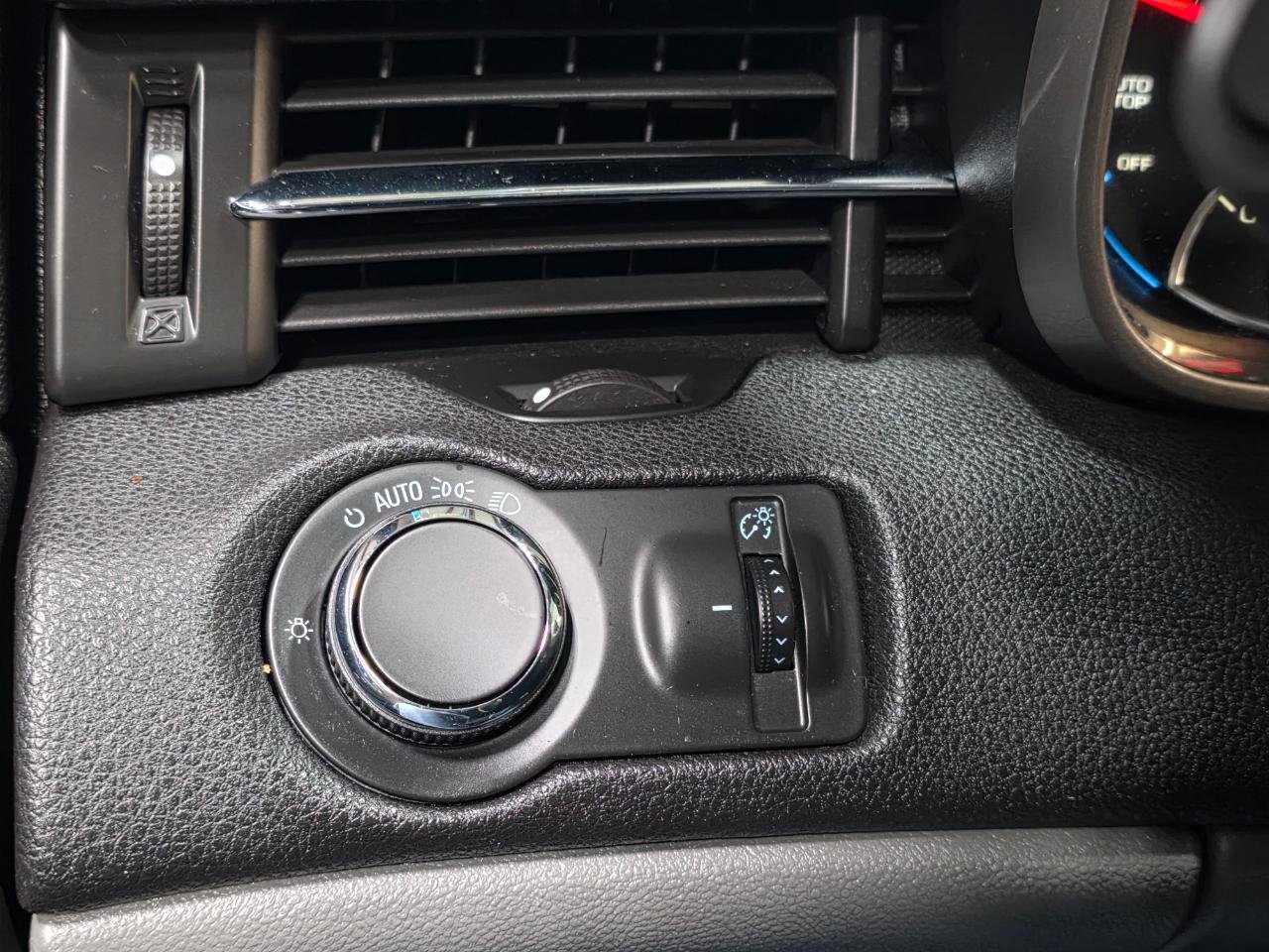 Used 2016 Chevrolet Malibu LS image 37