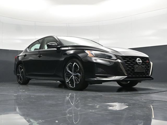 Used 2024 Nissan Altima 2.5 SR FWD image 55