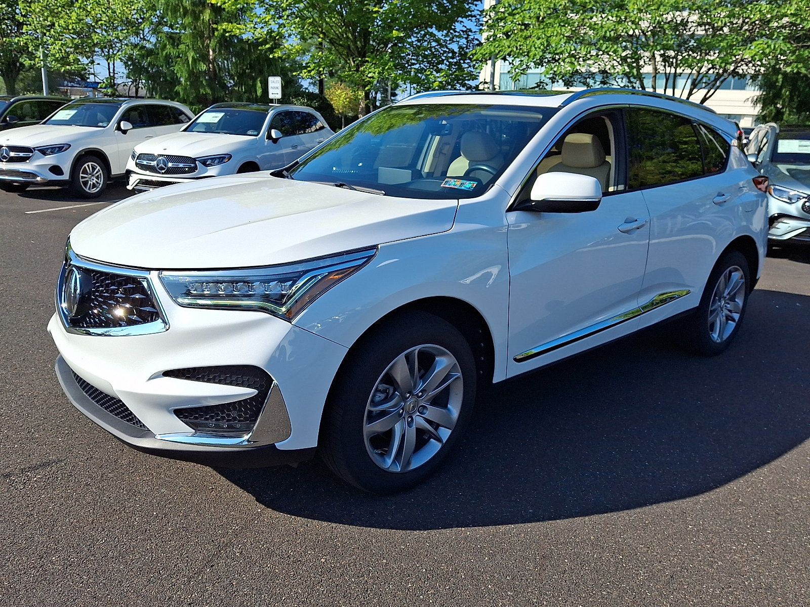 Used 2020 Acura RDX w/ Advance Package AWD/4WD image 3
