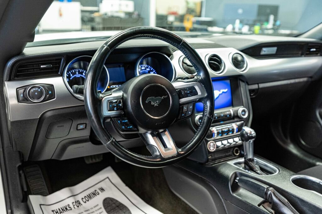 Used 2018 Ford Mustang Coupe w/ Equipment Group 101A RWD image 10