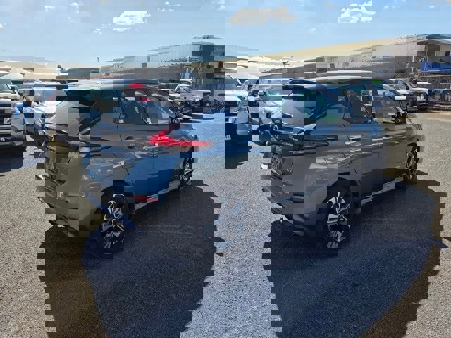 Used 2019 Nissan Leaf SV image 7