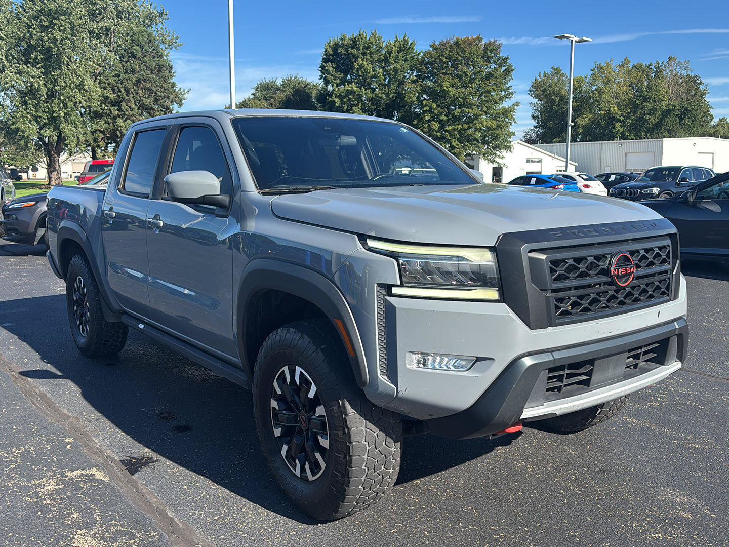 Used 2022 Nissan Frontier PRO-4X w/ Technology Package AWD/4WD image 12
