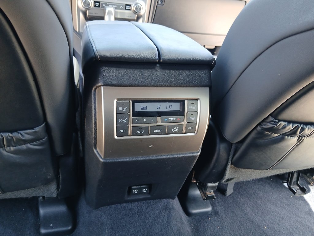 Used 2021 Lexus GX 460 Premium w/ Premium Package AWD/4WD image 22