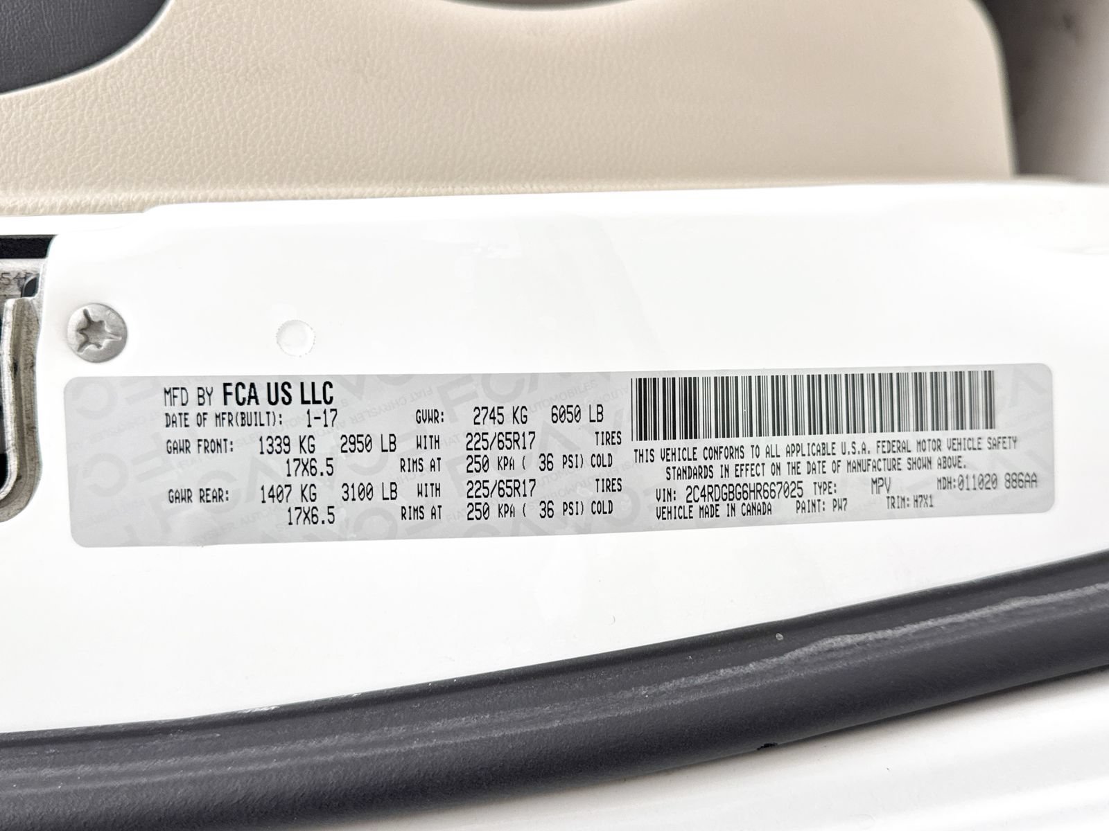 Used 2017 Dodge Grand Caravan SE w/ UConnect Hands-Free Group FWD image 30