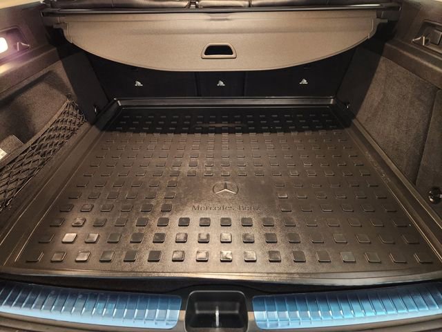 Used 2024 Mercedes-Benz GLE 350 4MATIC w/ Winter Package image 32