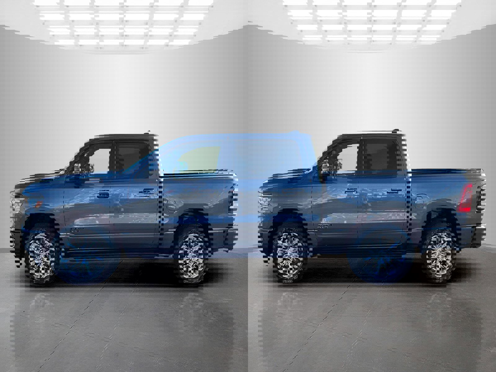 Used 2024 RAM 1500 Laramie image 8