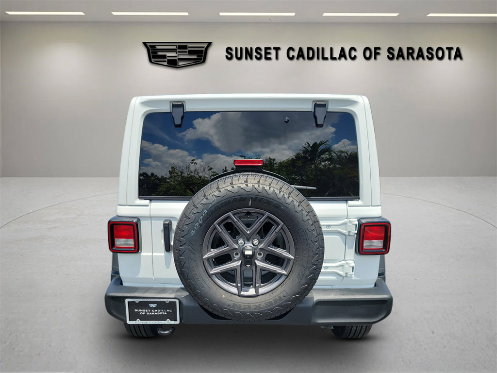 Used 2025 Jeep Wrangler Unlimited Sport AWD/4WD image 5