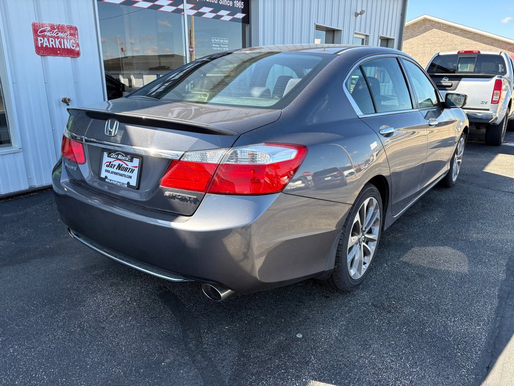 Used 2013 Honda Accord Sport image 3