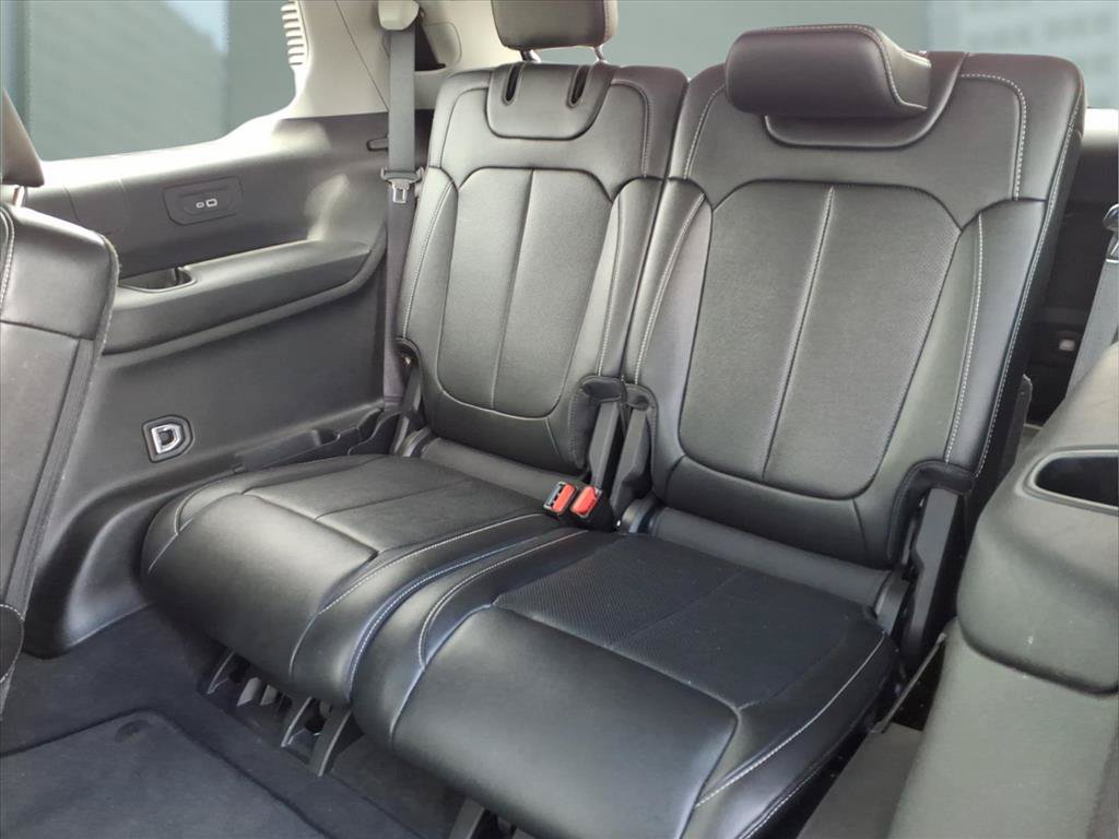 Used 2023 Jeep Grand Cherokee L Limited w/ Luxury Tech Group II AWD/4WD image 18