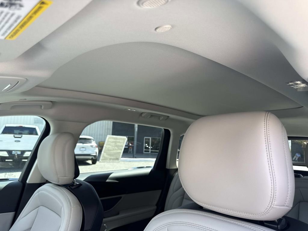 New 2026 Lincoln Nautilus Premier w/ Equipment Group 102A image 33