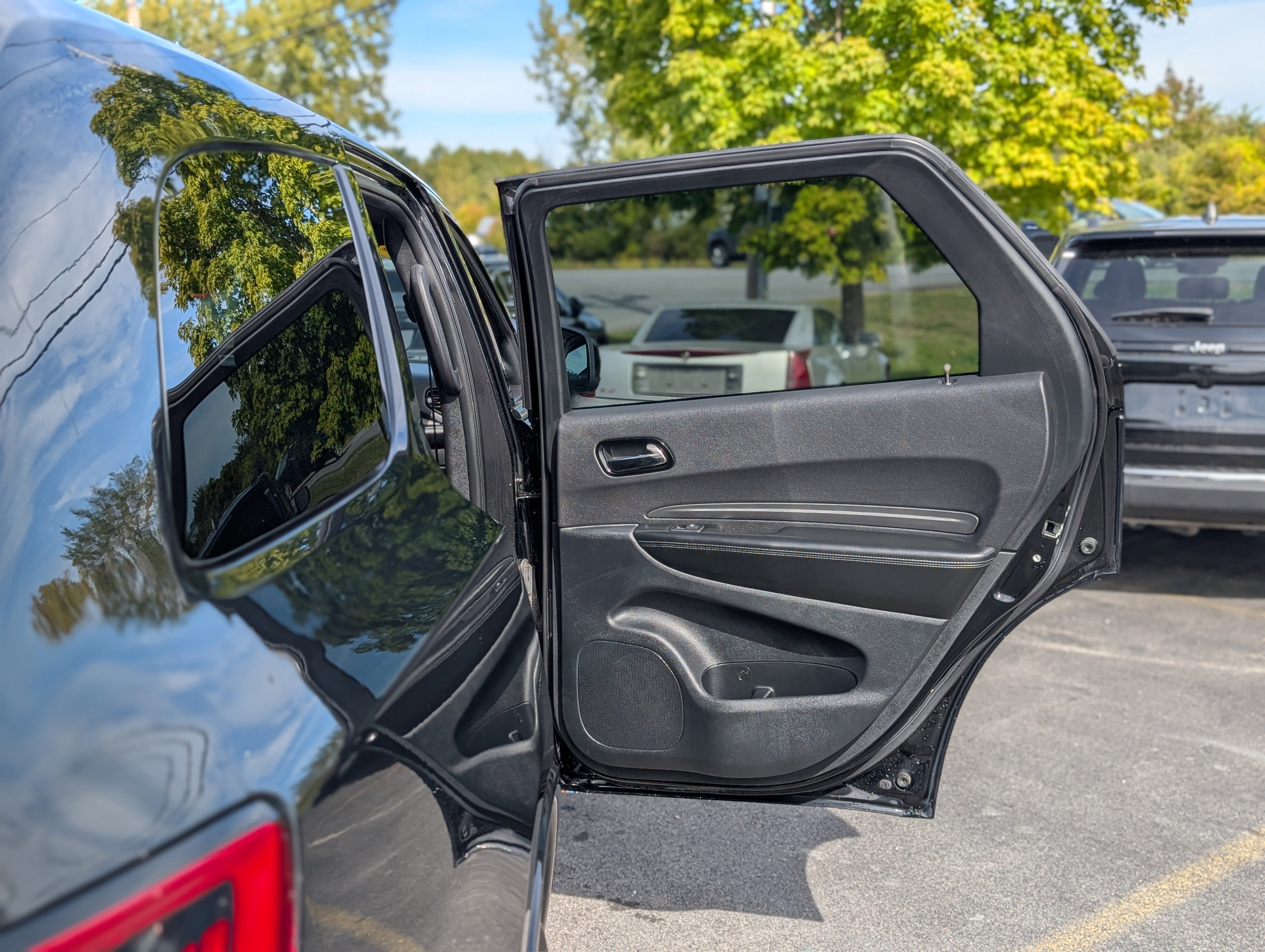 Used 2022 Dodge Durango GT image 39