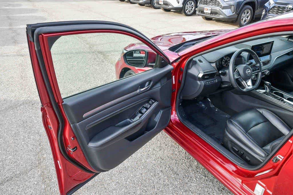 Used 2023 Nissan Altima 2.5 SL FWD image 19