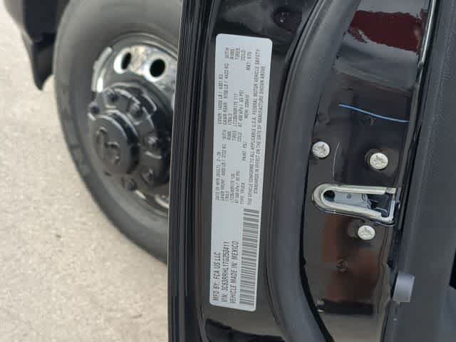New 2026 RAM 3500 Big Horn AWD/4WD image 38