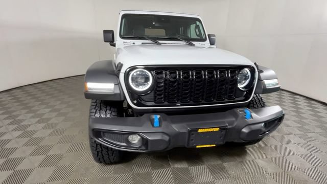 Used 2024 Jeep Wrangler Unlimited AWD/4WD image 14