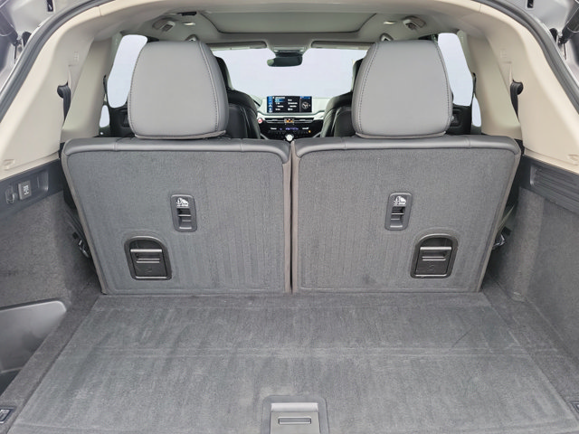 Used 2025 Acura MDX FWD image 6
