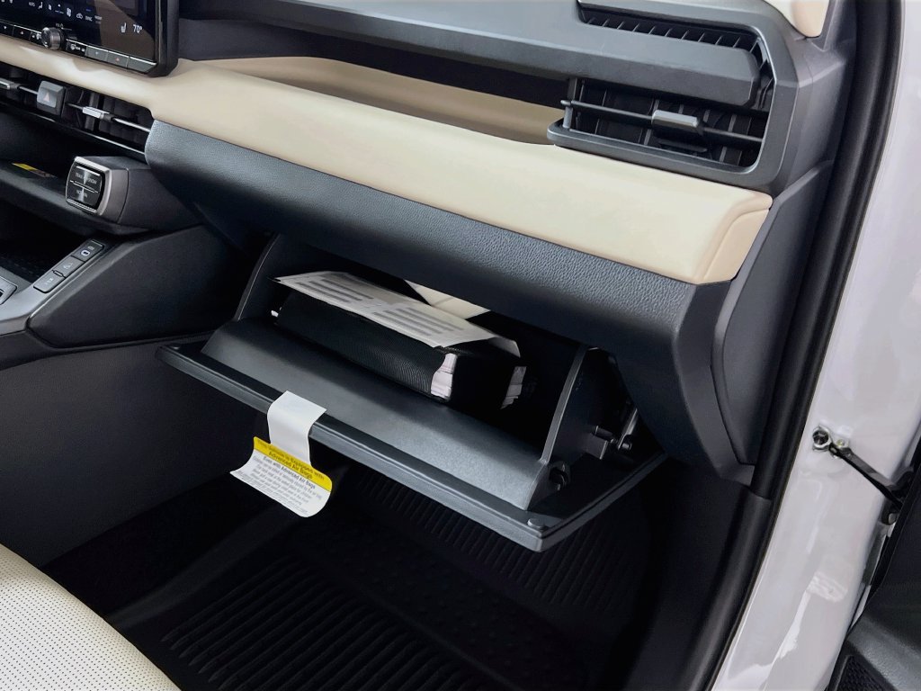 New 2026 Toyota RAV4 Limited AWD/4WD image 32