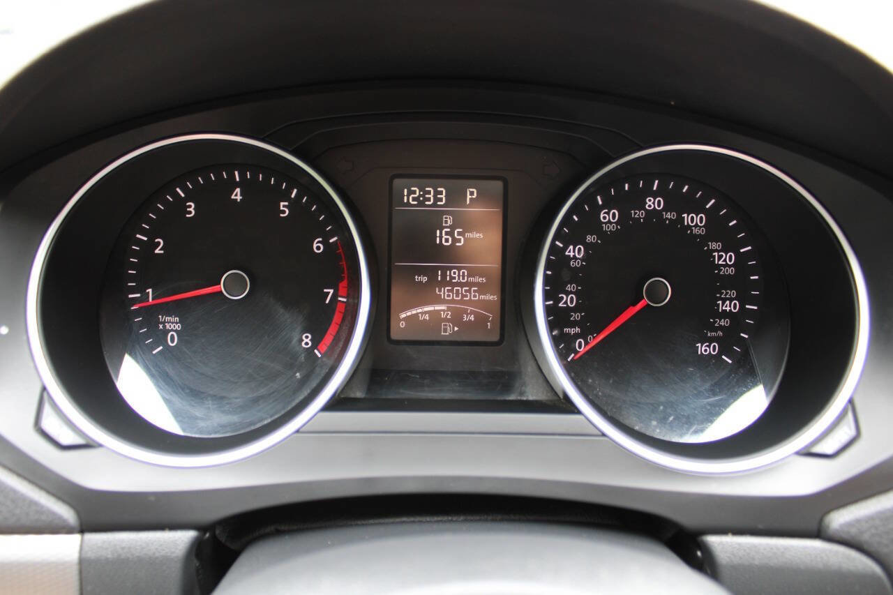 Used 2018 Volkswagen Jetta Wolfsburg Edition image 36