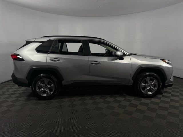 Used 2025 Toyota RAV4 XLE image 10