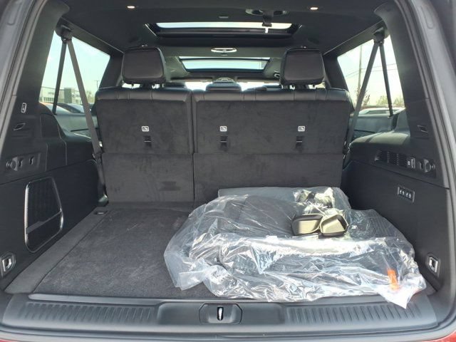 New 2026 Jeep Grand Wagoneer L 4WD w/ Premium Group I image 21