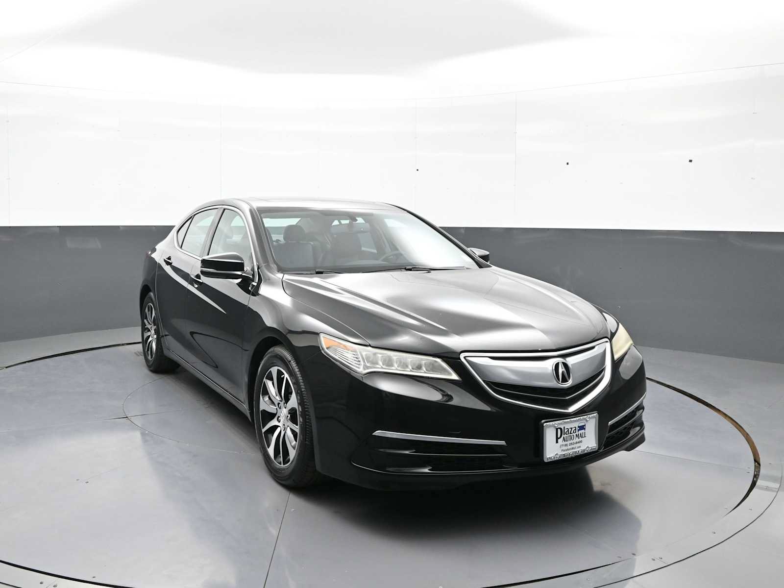 Used 2016 Acura TLX FWD image 2