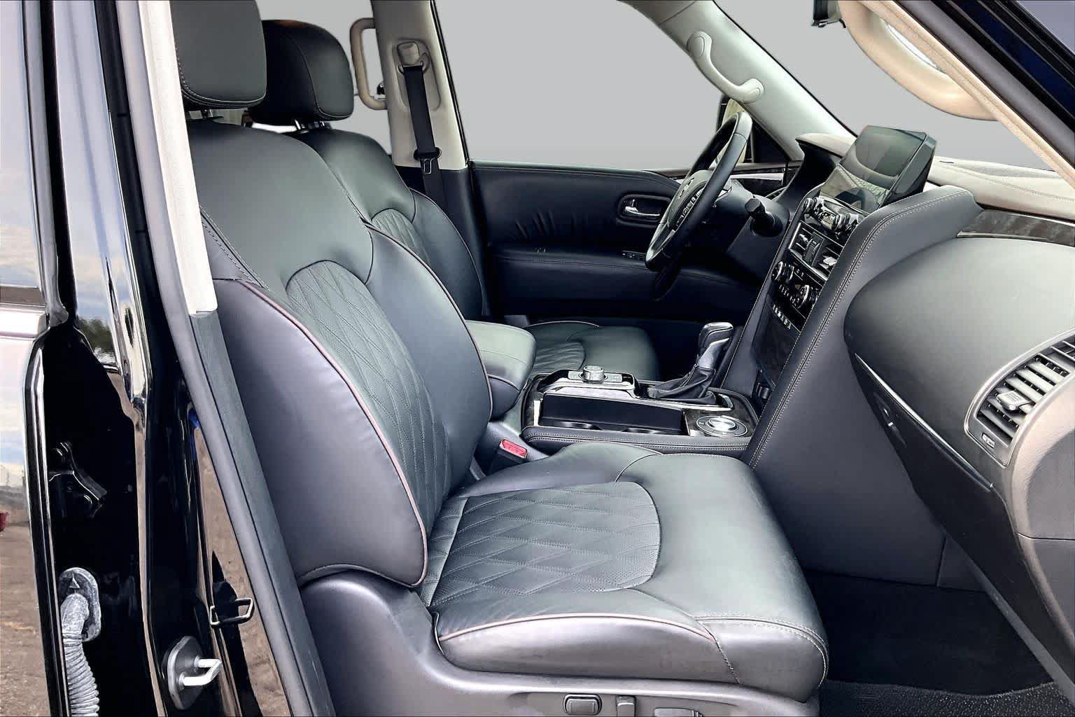 Used 2023 Nissan Armada Platinum w/ Captain's Chairs Package RWD image 11